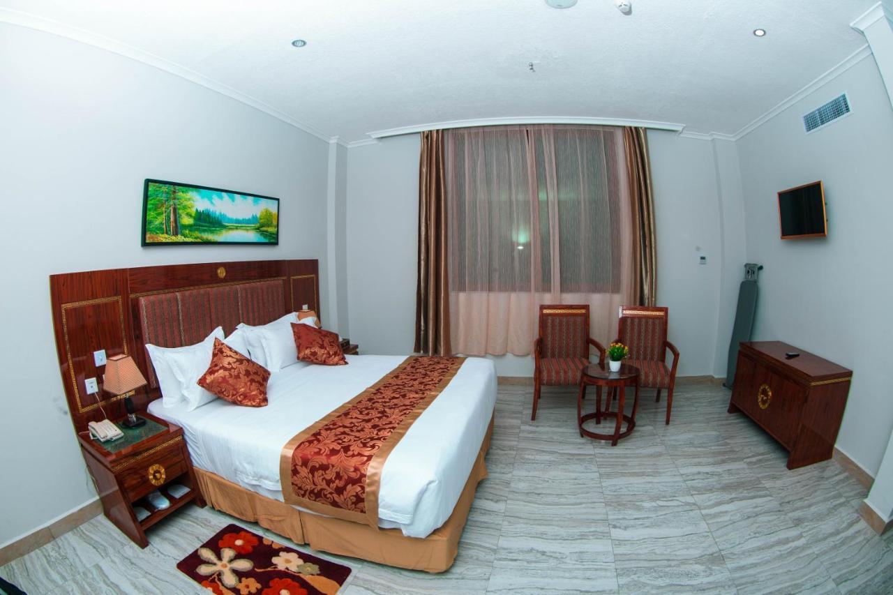 Tiffany Diamond Hotels Ltd - Makunganya Dar es Salaam Exterior foto