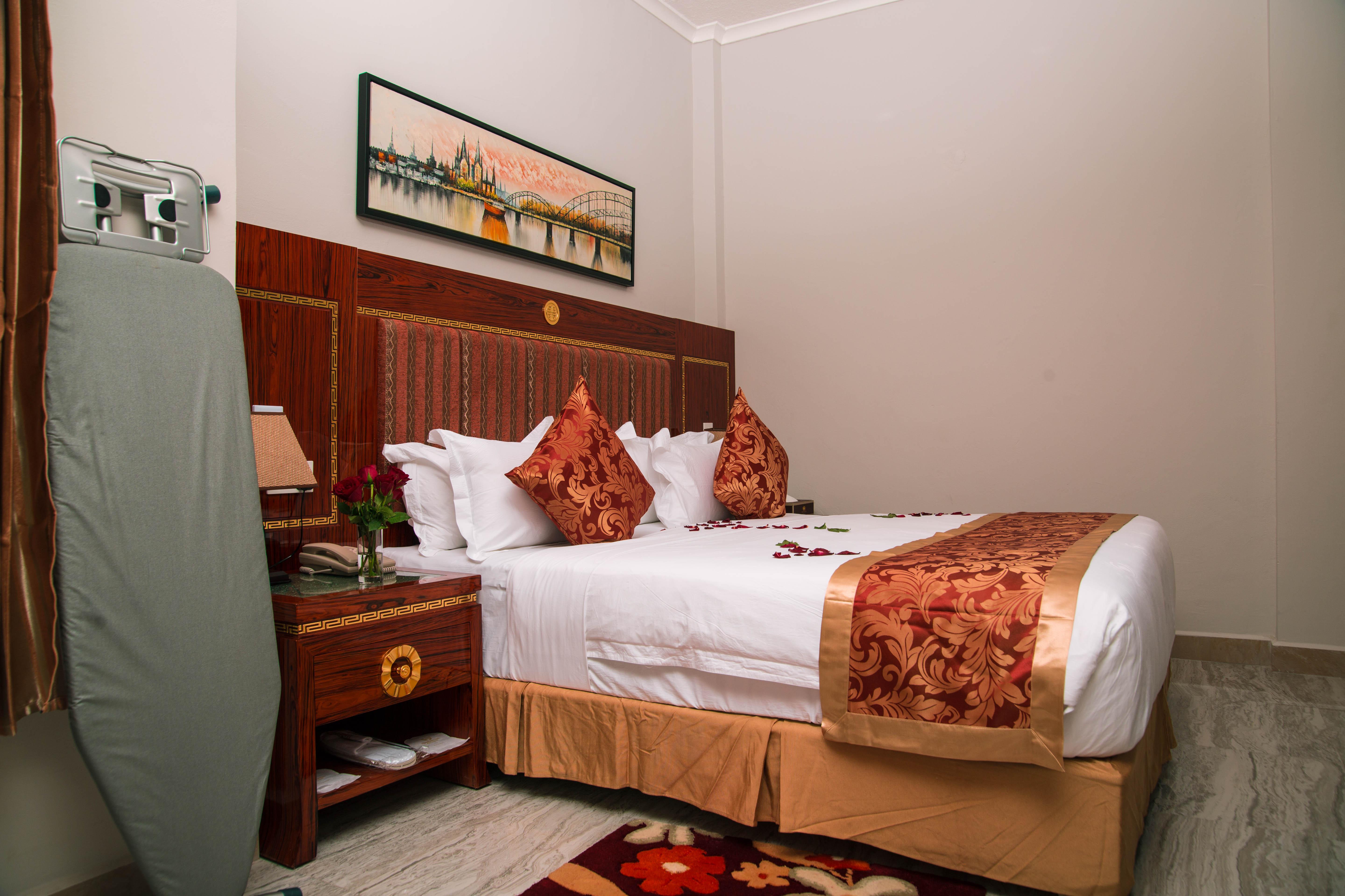 Tiffany Diamond Hotels Ltd - Makunganya Dar es Salaam Exterior foto