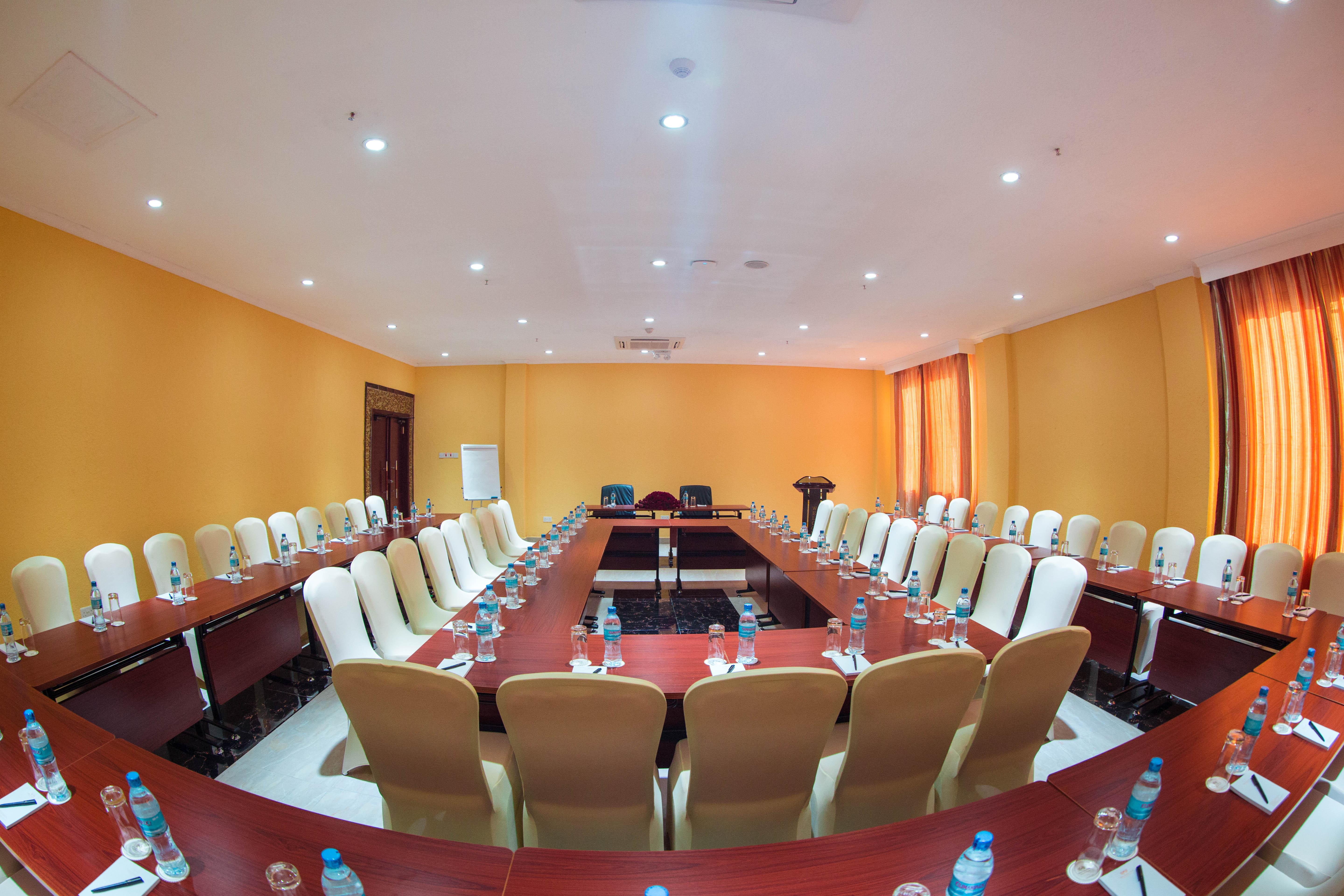 Tiffany Diamond Hotels Ltd - Makunganya Dar es Salaam Exterior foto
