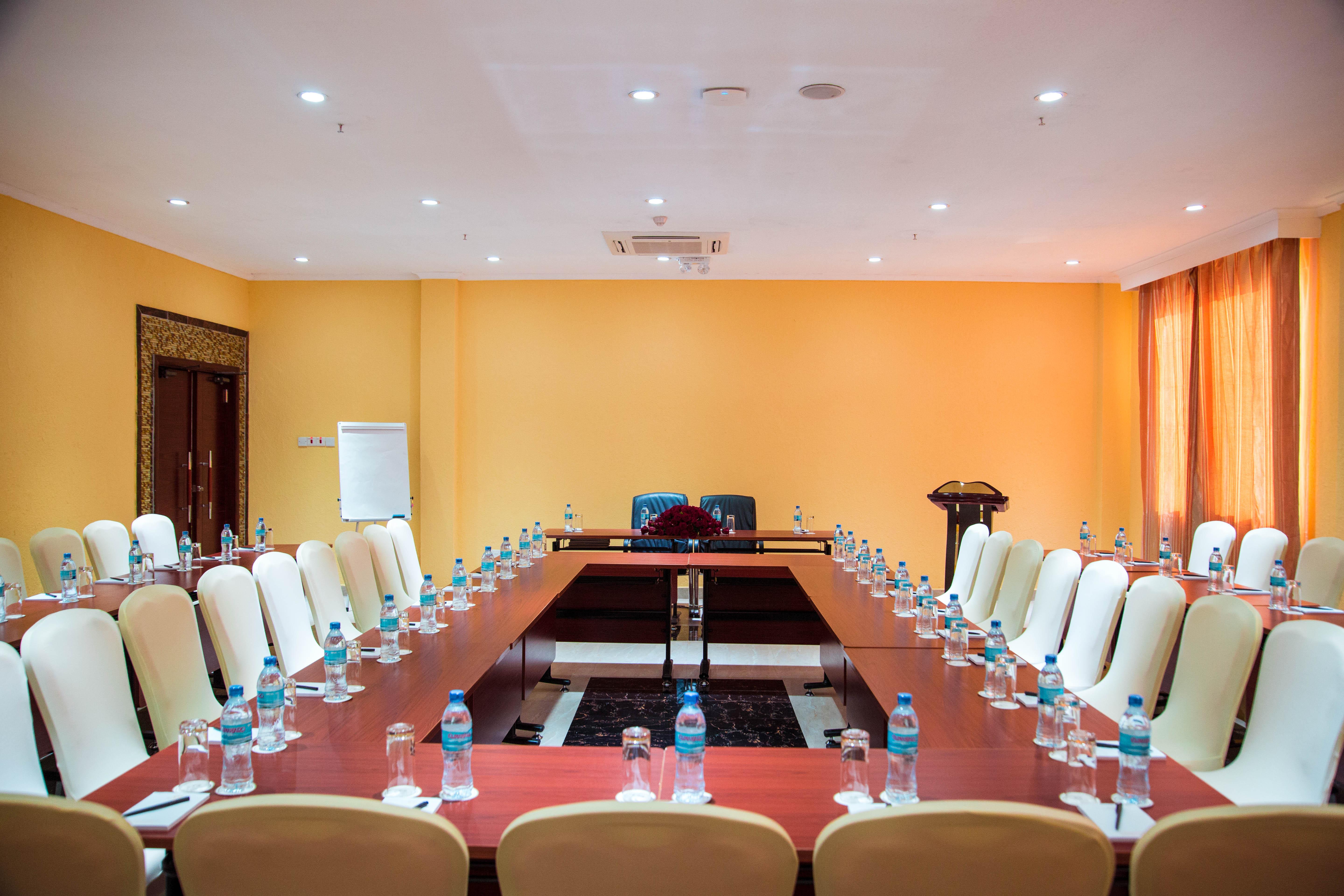 Tiffany Diamond Hotels Ltd - Makunganya Dar es Salaam Exterior foto