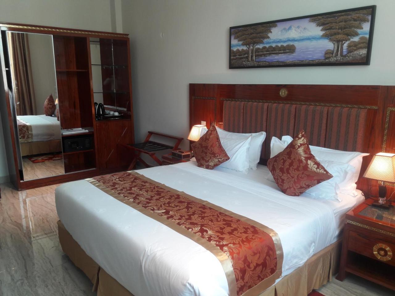 Tiffany Diamond Hotels Ltd - Makunganya Dar es Salaam Exterior foto
